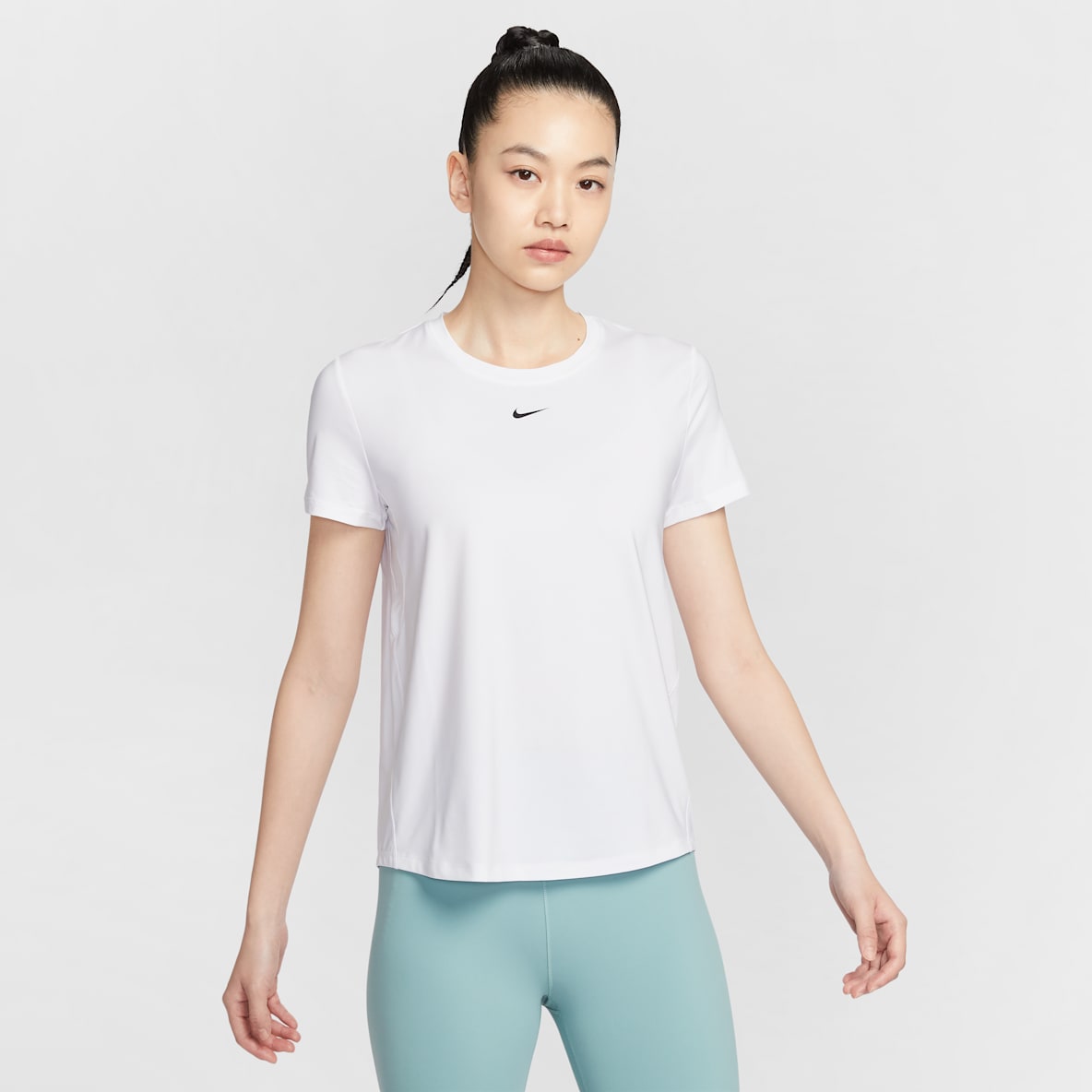 Nike White Yoga Tops. Nike JP